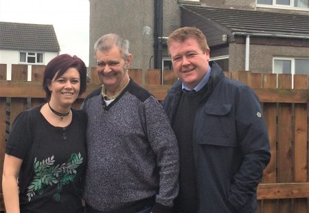 Richard Arkless visits School Close