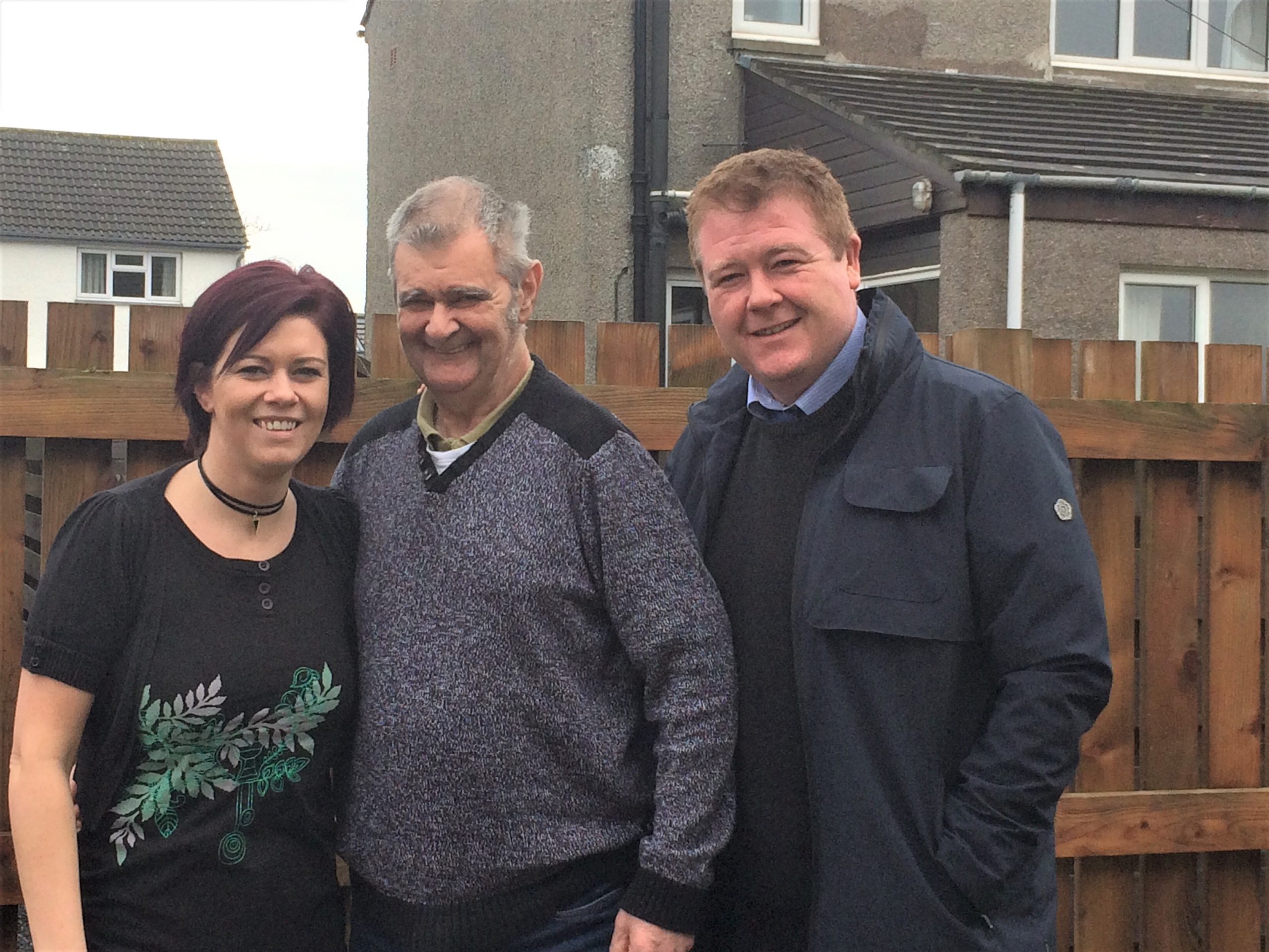 Richard Arkless visits School Close