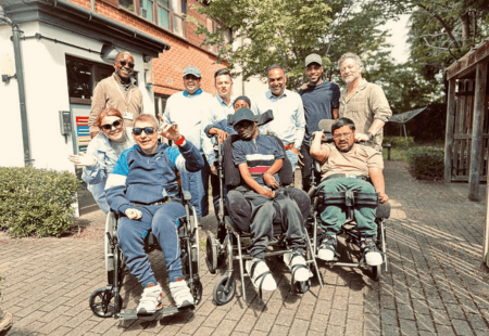 Trustee Dinesh Mangaru visits Oxford services